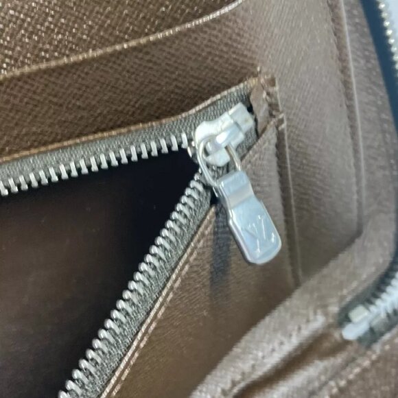 Louis Vuitton Brown Clutch Wristlet - Picture 14 of 14